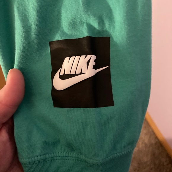 NIKE Tall 3XL long sleeve “Just do it”. - Picture 2 of 6
